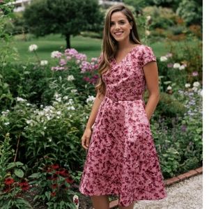 Gal Meets Glam Elle Dress in Pink Rose floral Size 20
